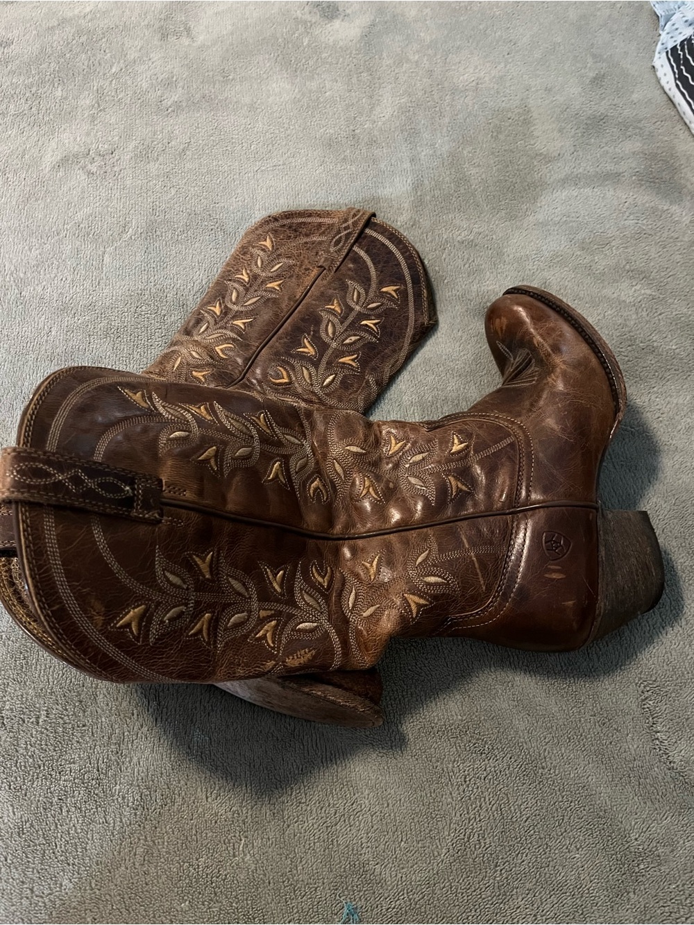 Ariat Dark Brown Leather Embroidered Western Heeled Boots - Picture 2 of 4